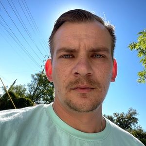 Meet your Posher, Jonathan